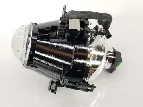 Right front fog light BMW 3 (E46) 320 d | BP7071383C31 