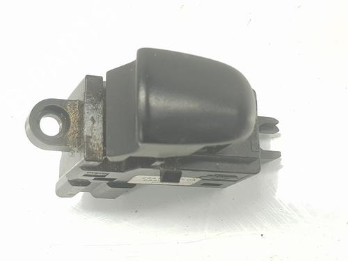 Used Right rear window switch NISSAN JUKE (F15) 1.6 (117 hp) 11011234