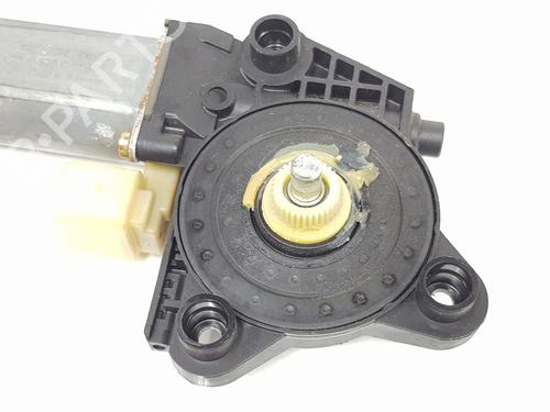 Right rear window motor MERCEDES-BENZ C-CLASS (W203) C 220 CDI (203.008) | BP19127539E22 