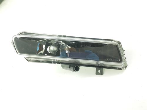 Used Right front fog light BMW 1 (E81) 120 d (163 hp) 8421299