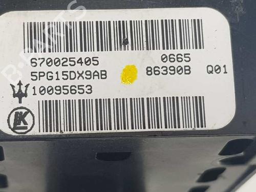 Right front window switch MASERATI LEVANTE SUV (M161) 3.0 D Q4 | BP10256067I26 