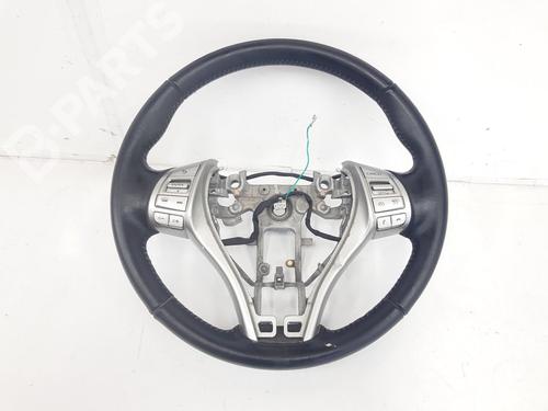 Used Steering wheel Steering wheel NISSAN QASHQAI II SUV (J11, J11_) 1.2 DIG-T (115 hp) 2827529 2827529