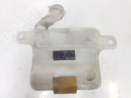 Windscreen washer tank TOYOTA LAND CRUISER 90 (_J9_) 3.0 TD (KZJ90_, KZJ95_, KZJ90R, KZJ95R, KZJ90W, KZJ95W) | BP13574221C113 