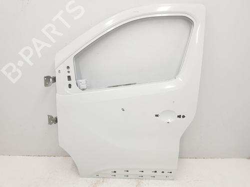Used Left front door RENAULT TRAFIC III Bus (JG_) 1.6 dCi 125 (JGMH) (125 hp) 15989858