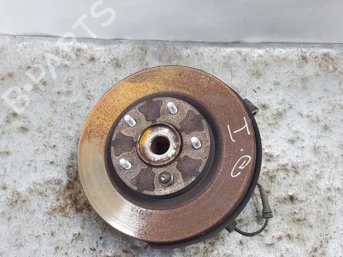 Used Left front steering knuckle NISSAN JUKE (F15) 1.5 dCi (110 hp) 31131932