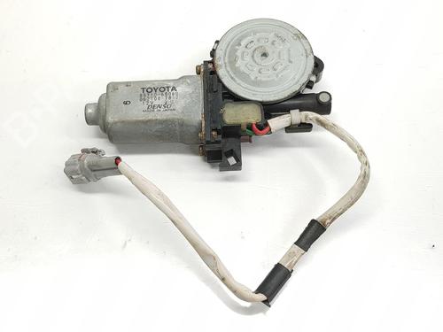 Used Right front window motor TOYOTA LAND CRUISER 90 (_J9_) 3.0 TD (KZJ90_, KZJ95_, KZJ90R, KZJ95R, KZJ90W, KZJ95W) (125 hp) 31173945