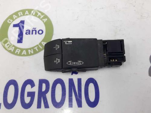Used Steering wheel controls RENAULT TRAFIC II Platform/Chassis (EL) 1.9 dCi 80 (EL0B) (82 hp) 1990177