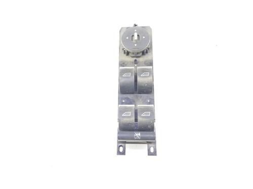 Venstre fortil elrude kontakt FORD FOCUS III 1.6 TDCi (115 hp) 9136681