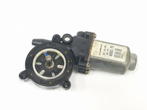 Used Left front window motor NISSAN ALMERA II (N16) 2.2 Di (110 hp) 17243929