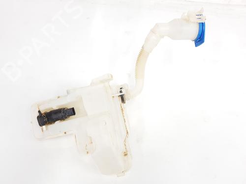 Used Windscreen washer tank SEAT ARONA (KJ7, KJP) 1.5 TSI (150 hp) 31338892
