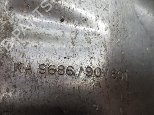 Right rear steering knuckle MERCEDES-BENZ M-CLASS (W166) ML 350 BlueTEC 4-matic (166.024, 166.023) | BP11689587M28 