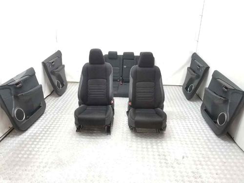 seats-set-lexus-nx-_z1_-300h-ayz10_-asientos-de-cuero-tela-con-paneles-ver-fotos-2014-7008364 main image