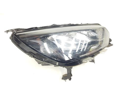 Right headlight PEUGEOT 2008 II (UD_, US_, UY_, UJ_, UR_, UC_) 1.2 PureTech 130 (USHNS, URHNS) | BP31258591C29 
