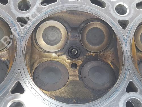 Cylinder head BMW X1 (F48) sDrive 18 i | BP10975813M5 