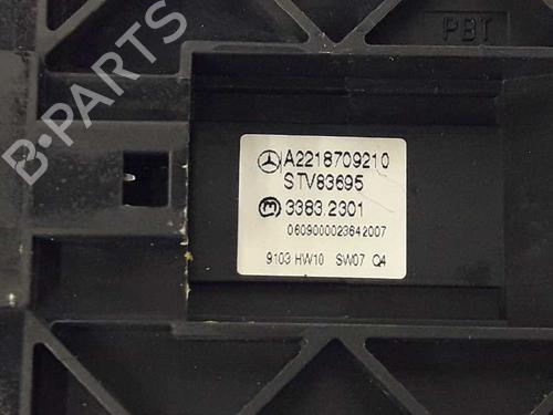 Right rear window switch MERCEDES-BENZ S-CLASS (W221, V221) S 320 CDI (221.022, 221.122) | BP2338667I28 