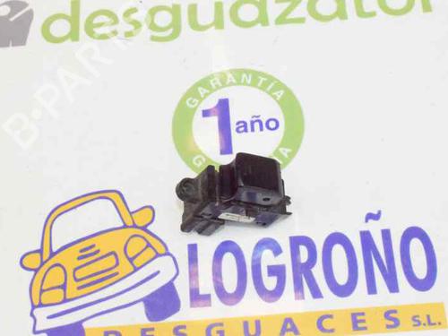 Used Left rear window switch NISSAN NAVARA NP300 (D40) 2.5 dCi 4WD (171 hp) 1933309