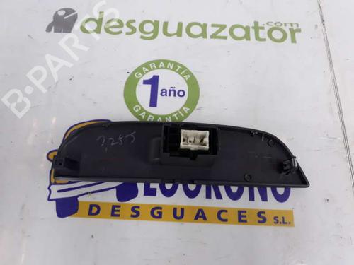Right front window switch TOYOTA LAND CRUISER 90 (_J9_) 3.0 TD (KZJ90_, KZJ95_, KZJ90R, KZJ95R, KZJ90W, KZJ95W) | BP2686530I26 