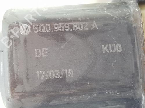Left front window motor VW T-ROC (A11, D11) 1.0 TSI | BP37584737E21  - Image 5
