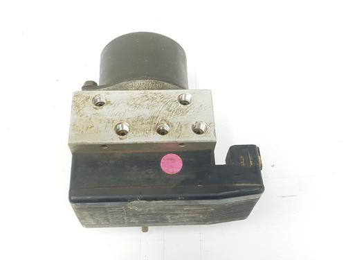 Used ABS pump TOYOTA LAND CRUISER 90 (_J9_) 3.0 TD (KZJ90_, KZJ95_, KZJ90R, KZJ95R, KZJ90W, KZJ95W) (125 hp) 9704190