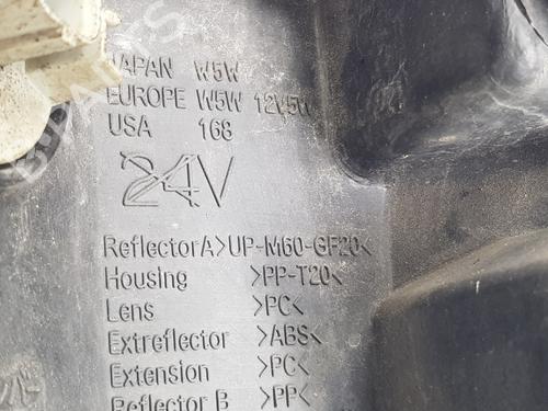 Left headlight MITSUBISHI PAJERO III (V7_W, V6_W) 3.2 Di-D (V68W, V78W) | BP31043955C28 