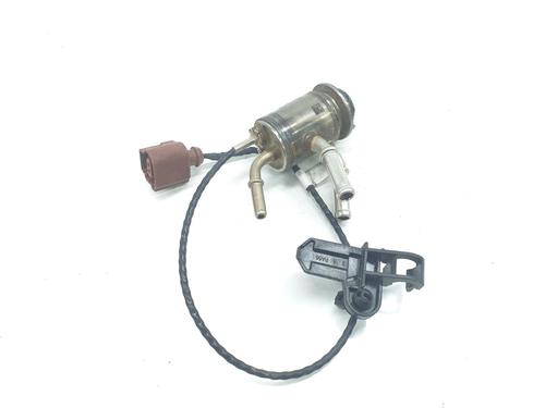 Used Injector VW PASSAT B8 Variant (3G5, CB5) 2.0 TDI (150 hp) 17946733