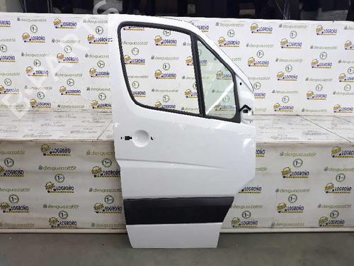 Used Right front door MERCEDES-BENZ SPRINTER 3,5-t Van (B906) 313 CDI (906.631, 906.633, 906.635, 906.637) (129 hp) 3995836