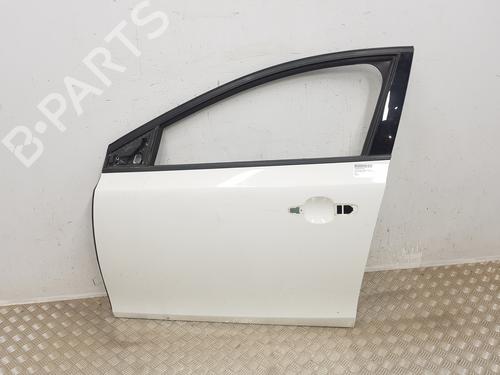 left-front-door-volvo-v40-hatchback-525-2012-2013-2014-2015-2016-2017-2018-2019-37693998 main image
