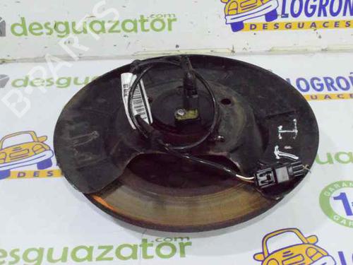 Fusee links achter VOLVO V40 Hatchback (525) D2 (114 hp) 802579