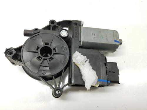 Right rear window motor PEUGEOT 3008 II SUV (MC_, MR_, MJ_, M4_) 1.5 BlueHDi 130 | BP20188834E22 