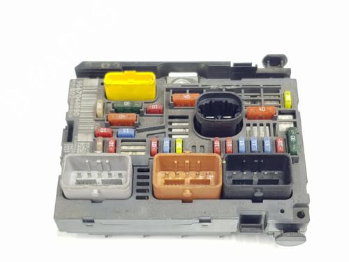Used Fuse box PEUGEOT 3008 I MPV (0U_) 2.0 HDi 150 / BlueHDi 150 (150 hp) 29011228
