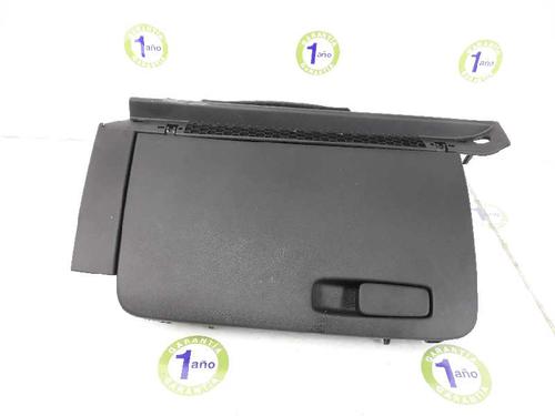 Used Glove box AUDI A1 Sportback (8XA, 8XF) 1.0 TFSI (95 hp) 3655988