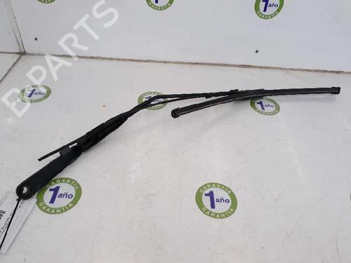 Front windshield wiper arm IVECO DAILY IV Van 35C14 GV, 35C14 GV/P, 35S14 GV, 35S14 GV/P | BP5213943C143 