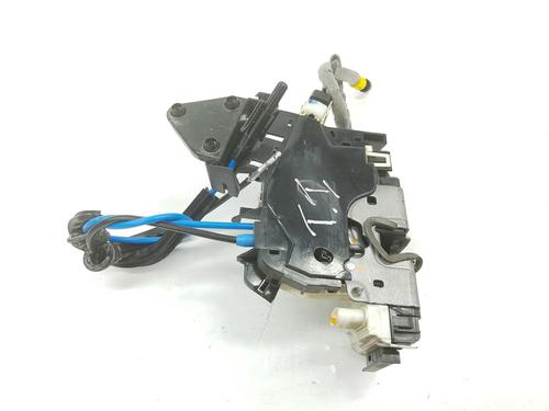 Rear left lock MERCEDES-BENZ C-CLASS (W204) C 220 CDI (204.008) | BP11173974C100 