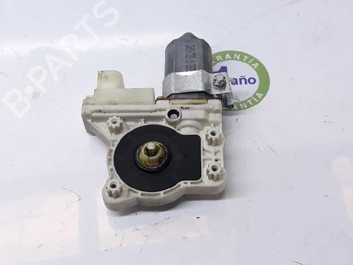Right front window motor BMW 7 (E65, E66, E67) 730 d | BP4736685E20 