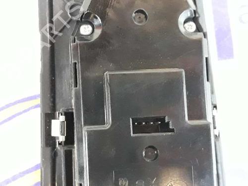 Left front window switch BMW 5 (E60) 520 d | BP1547851I27 