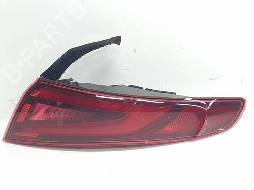 Used Right taillight Right taillight ALFA ROMEO GIULIA (952_) 2.2 D (952AFA25, 952AFM25, 952ALA25) (180 hp) 39752549 39752549