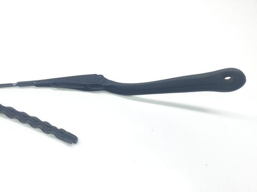 Used Front windshield wiper arm BMW 3 (E90) 320 d (177 hp) 17173447