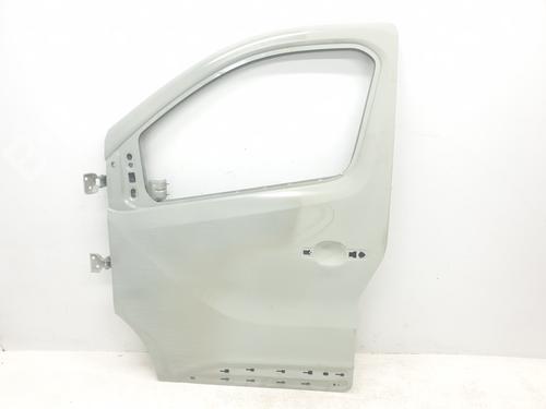 Used Left front door RENAULT TRAFIC III Van (FG_) 1.6 dCi 140 (FGMA, FGMC) (140 hp) 29915180