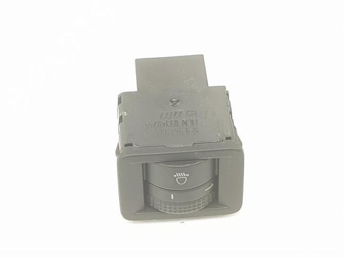 Used Headlight switch SEAT IBIZA IV SC (6J1, 6P5) 1.0 TSI (95 hp) 18155274