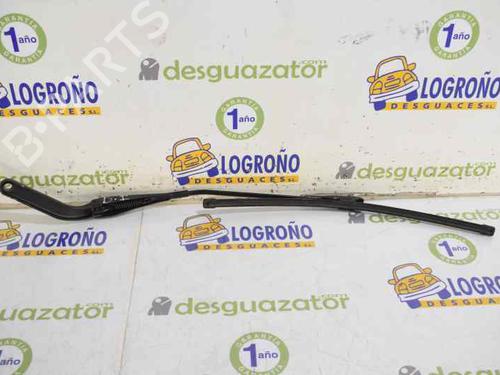 Front windshield wiper arm BMW 1 (E87) 118 d | BP7894821C143 