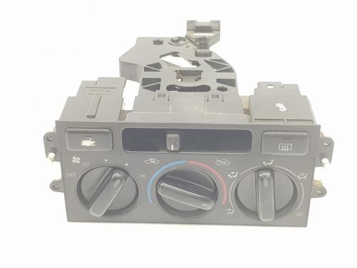 Used Climate control TOYOTA LAND CRUISER 90 (_J9_) 3.0 D-4D 4WD (KDJ90_, KDJ95_, KDJ90W, KDJ95W) (163 hp) 15559201