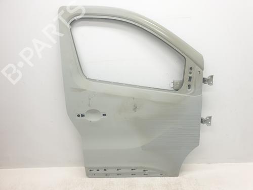Used Right front door RENAULT TRAFIC III Van (FG_) 1.6 dCi 140 (FGMA, FGMC) (140 hp) 29906787