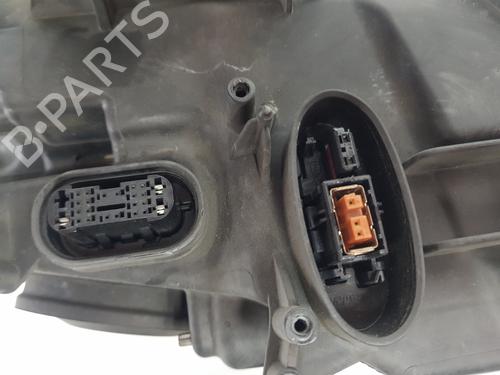 Right headlight SKODA SUPERB II Estate (3T5) 2.0 TDI 16V | BP29825459C29
