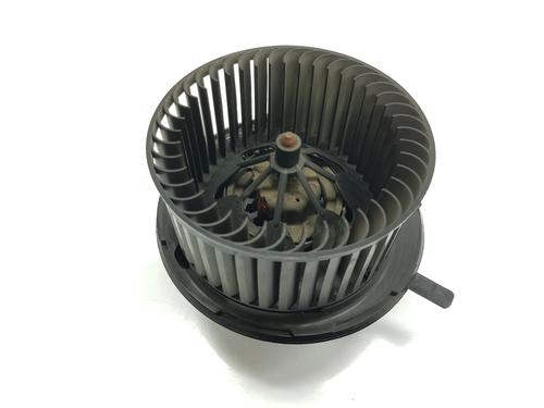 Varmeblæser AUDI A3 Sportback (8PA) 1.6 TDI (105 hp) 32342444