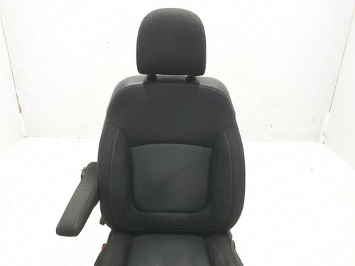 Left front seat RENAULT TRAFIC III Van (FG_) 1.6 dCi 125 (FGMH) | BP25722050C15 