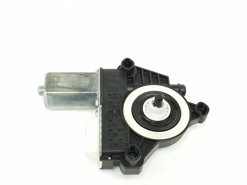 Left front window motor BMW 1 (F40) M 135 i xDrive | BP16863223E21 