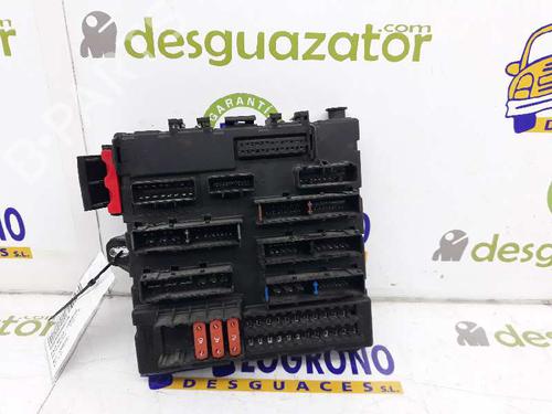 Used Fuse box OPEL SIGNUM Hatchback (Z03) [2003-2008]  3660168