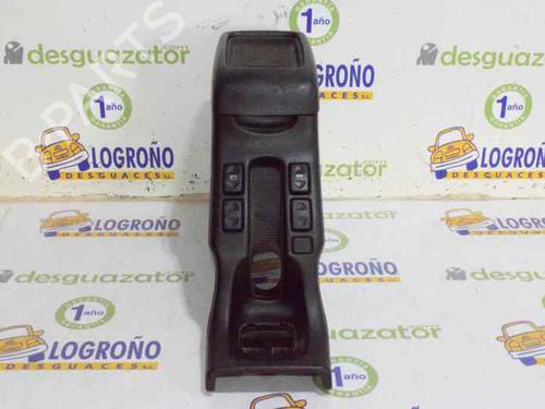 Armrest / Center console LAND ROVER FREELANDER I (L314) 2.0 Td4 4x4 | BP7153001I20 