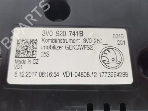Instrument cluster SKODA SUPERB III (3V3) 2.0 TDI | BP18833217C47 