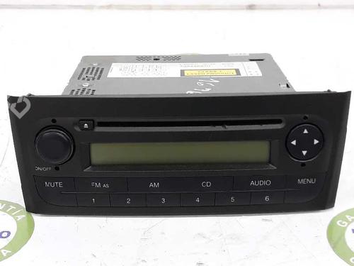 Used Radio FIAT GRANDE PUNTO (199_) 1.3 D Multijet (199.AXD11, 199.AXD1A, 199.AXD1B,... (90 hp) 3383477